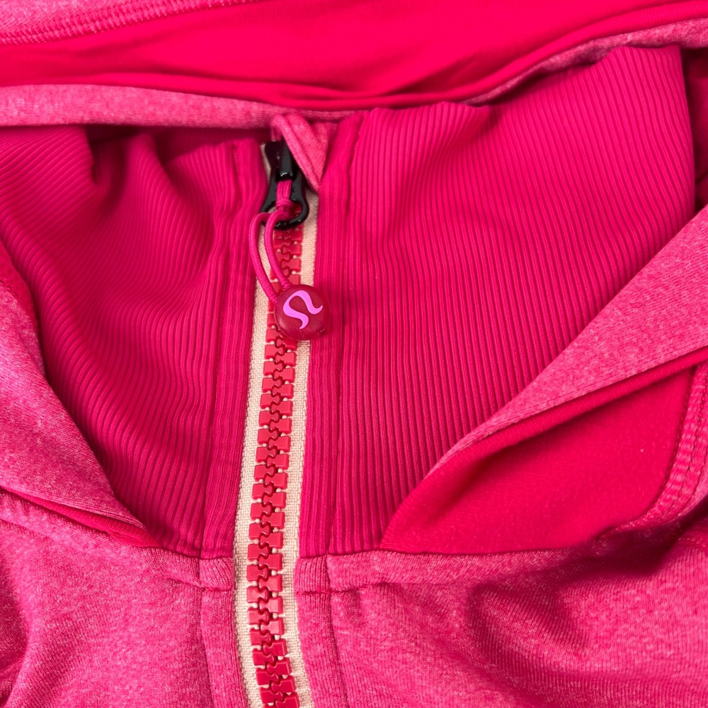 Lululemon Stride Jacket Womens 4 Pink Ruffle Hooded Full Zip Thumbholes Rare - Picture 4 of 8